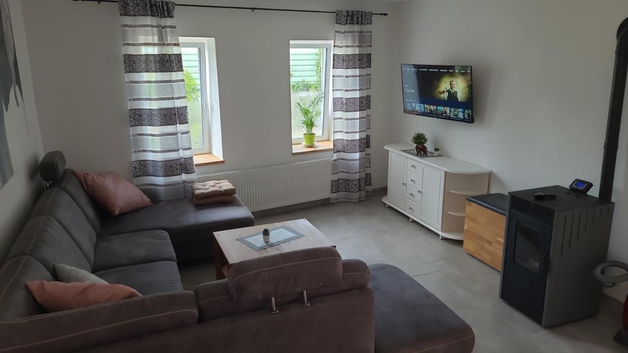 Ferienhaus Budenheim Экстерьер фото